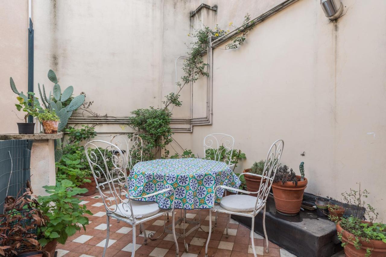 Lägenhet Cozy Wooden Apt In Piazza Navona